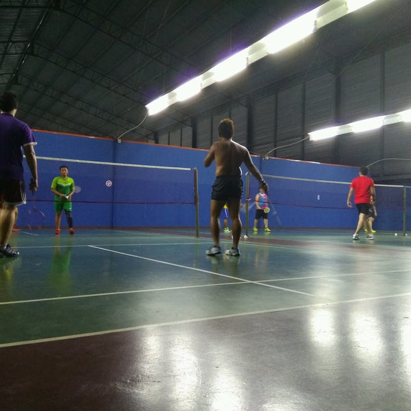 Sentosa Sports Centre Badminton Court Kuching Sarawak