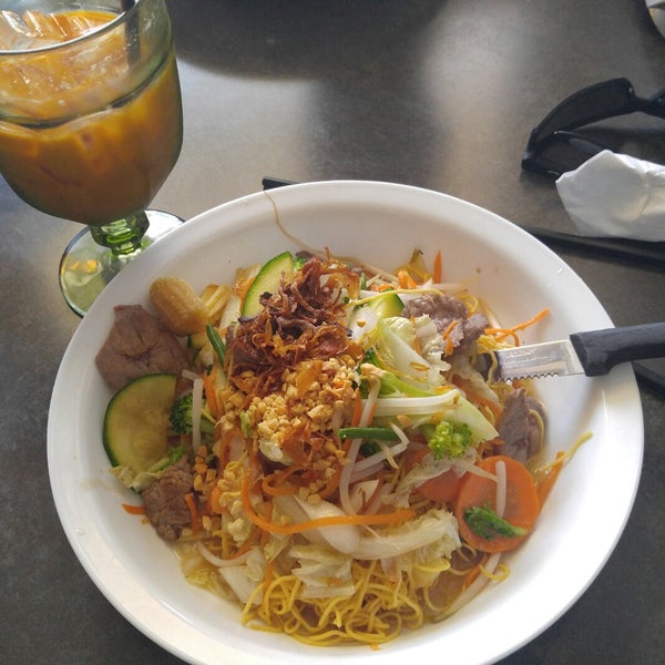 Mamasan's Noodle Caboodle 27 tips from 636 visitors