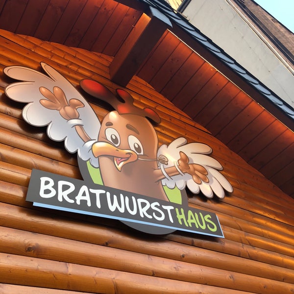 Foto diambil di Bratwursthaus oleh Tobias S. pada 5/9/2018