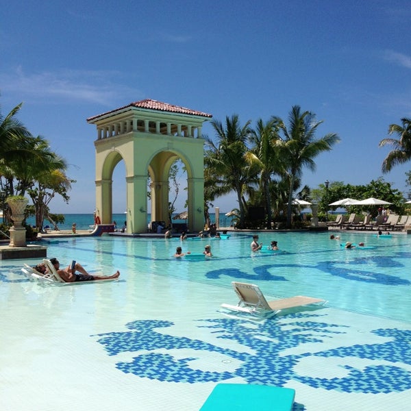 Sandals Whitehouse European Village & Spa - 24 tips