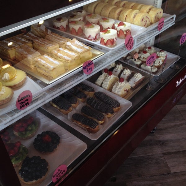 7/29/2014에 Amanda C.님이 Mocha Cafe &amp; Pastry에서 찍은 사진