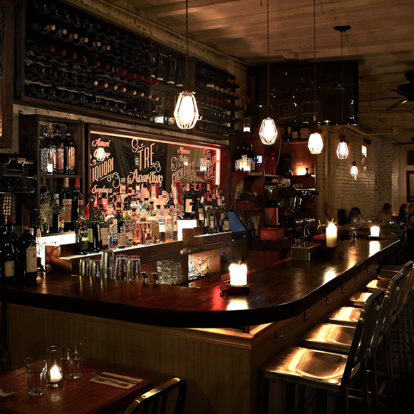 2/5/2015 tarihinde Tre Restaurant &amp; Wine Barziyaretçi tarafından Tre Restaurant &amp; Wine Bar'de çekilen fotoğraf