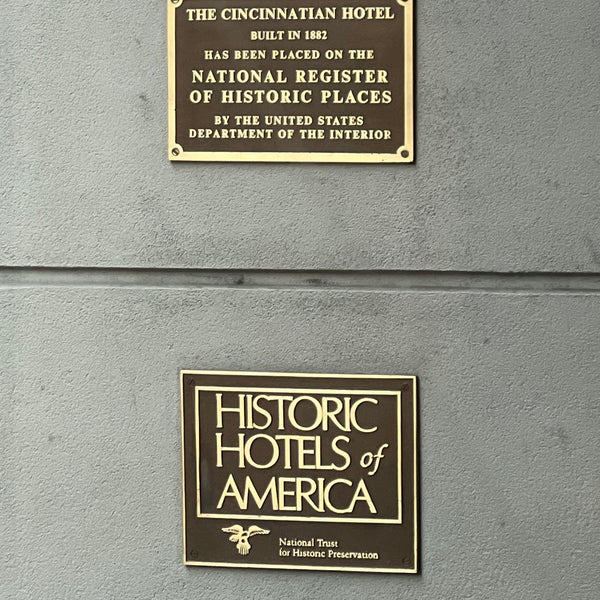 Foto tirada no(a) The Cincinnatian Hotel, Curio Collection by Hilton por Roy M. em 3/18/2022