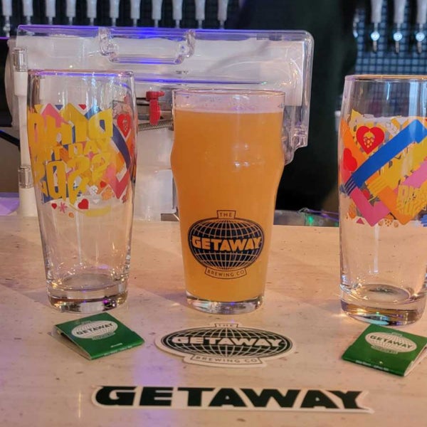 9/27/2022 tarihinde Matt S.ziyaretçi tarafından The Getaway Brewing Co.'de çekilen fotoğraf