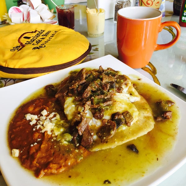 3/6/2016 tarihinde Marcela A.ziyaretçi tarafından La Hacienda Café &amp; Bistro'de çekilen fotoğraf