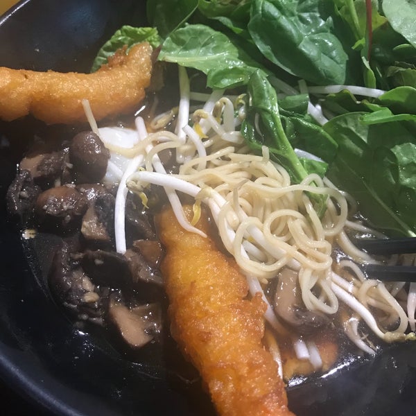 Foto scattata a Shin Ramen da Adara A. il 9/15/2018