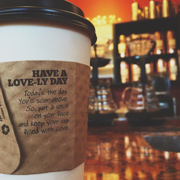 Foto tirada no(a) Just Love Coffee por Annelie em 10/15/2015