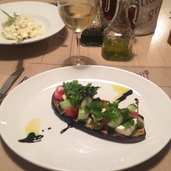 รูปภาพถ่ายที่ Toscana Grill โดย Julia🐾 J. เมื่อ 8/7/2015