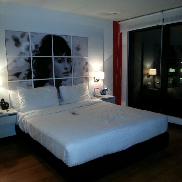 Снимок сделан в Celebrities Suites &amp; Apartments пользователем Lujan H. 2/22/2013