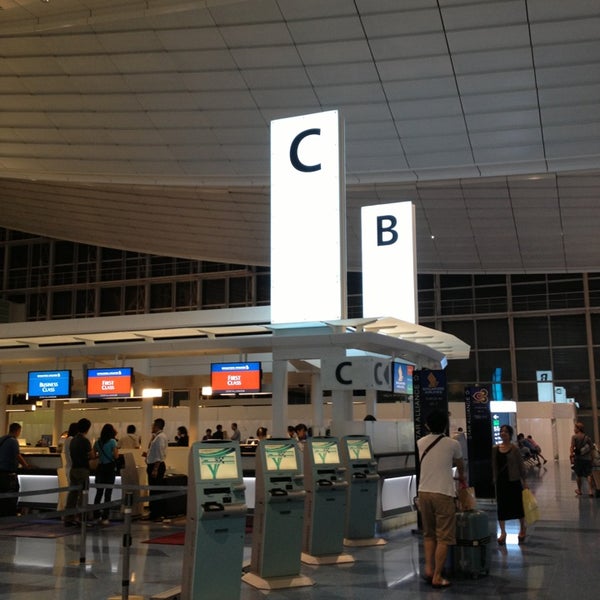Photos At 羽田空港 タイ航空bカウンター Now Closed Airport Terminal In 羽田空港