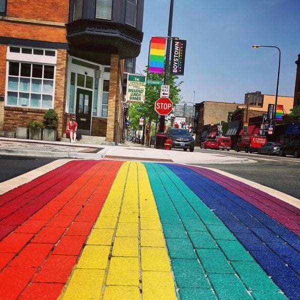 Nice seeing all the pride themed sidewalks from Belmont to Bradley. Happy Pride, Boystown! 🌈 😍