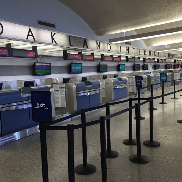 Photo taken at Oakland International Airport (OAK) by ryan c. on 12/25/2015