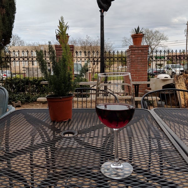 Revolutions Cafe Byran: Where Innovation Meets Local Charm