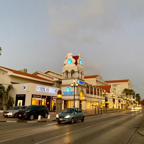 Foto scattata a Renaissance Aruba Resort &amp; Casino da Selipoleteli il 6/17/2019