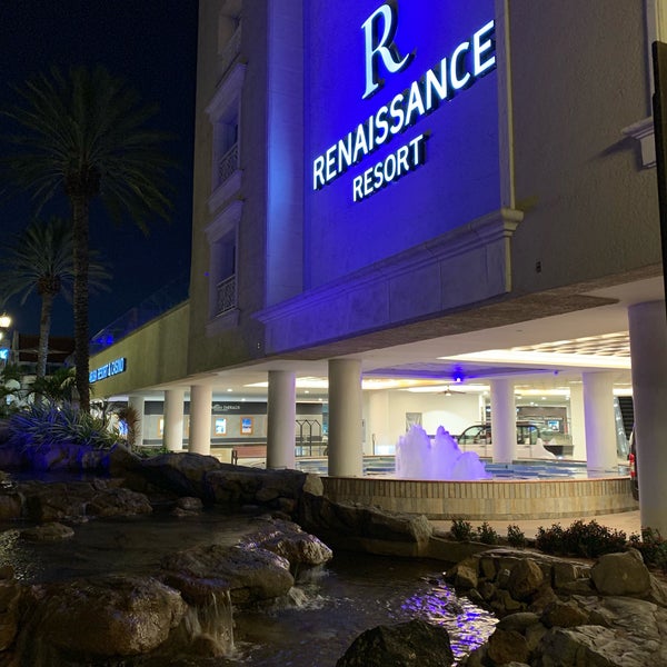 Foto diambil di Renaissance Aruba Resort &amp; Casino oleh Selipoleteli pada 6/17/2019