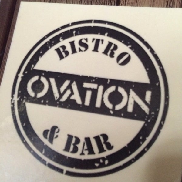 5/27/2016 tarihinde Brandon W.ziyaretçi tarafından Ovation Bistro &amp; Bar'de çekilen fotoğraf