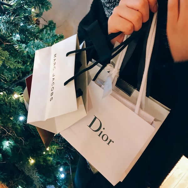 Photos At Dior 西新宿 西新宿1 1 4 Photos At Dior 西新宿 西新宿1 1 4
