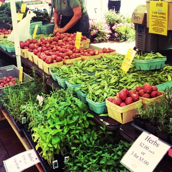 Minneapolis Farmers' Market Thursday Downtown West Nicollet Mall