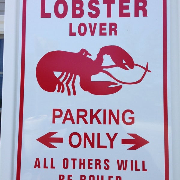 Das Foto wurde bei Cape Tip Seafood &amp; Lobster Market von Sherri L. am 7/18/2013 aufgenommen