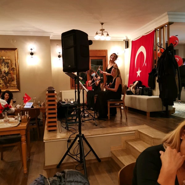 Foto diambil di Tike Zekeriyaköy oleh Mustafa E. pada 10/29/2020