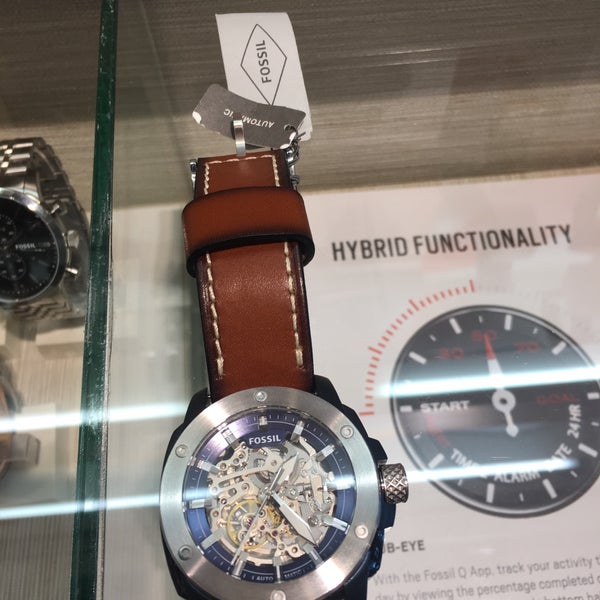 fossil promenade mall