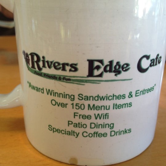 Снимок сделан в Rivers Edge Cafe &amp; Espresso пользователем erin w. 9/22/2012