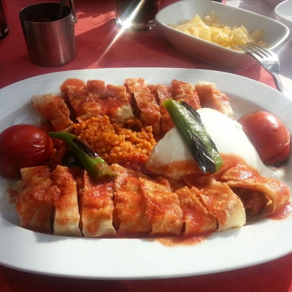 Photo taken at Köroğlu Mangal by Kemal Gökhan U. on 4/23/2014