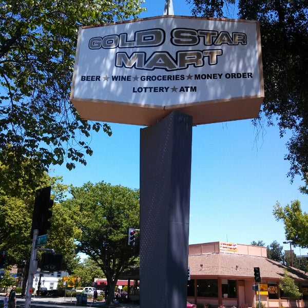 Gold Star Market Convenience Store in Southside Park