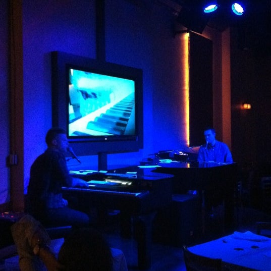 Keys on Main Piano Bar in Lower Queen Anne