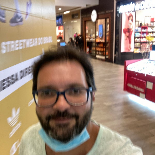 Foto scattata a Top Center Shopping da Luís Fernando M. il 2/8/2023