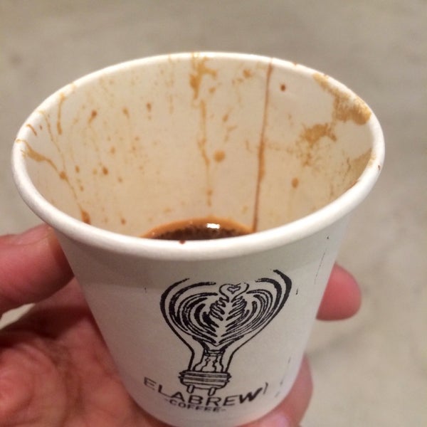 รูปภาพถ่ายที่ Elabrew Coffee โดย Tracy Q. เมื่อ 11/22/2014