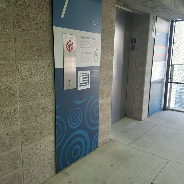 Parkland Tower Garage Parking in Dallas