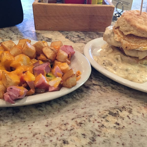 Photo taken at Maple Street Biscuit Company by P J. on 5/7/2015