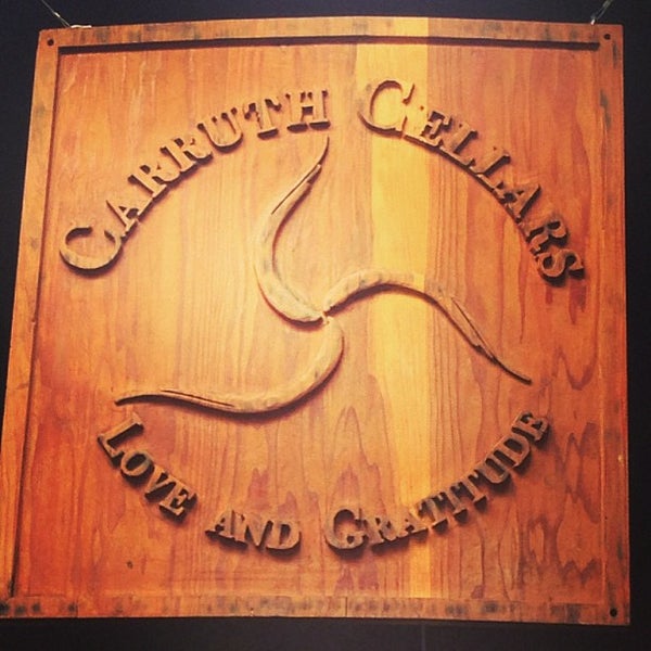 Foto tirada no(a) Carruth Cellars Winery on Cedros por Matt M. em 9/6/2013