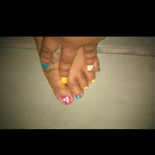 Photo taken at Lashe&#39; Nails Spa by Montrel T. on 4/6/2013