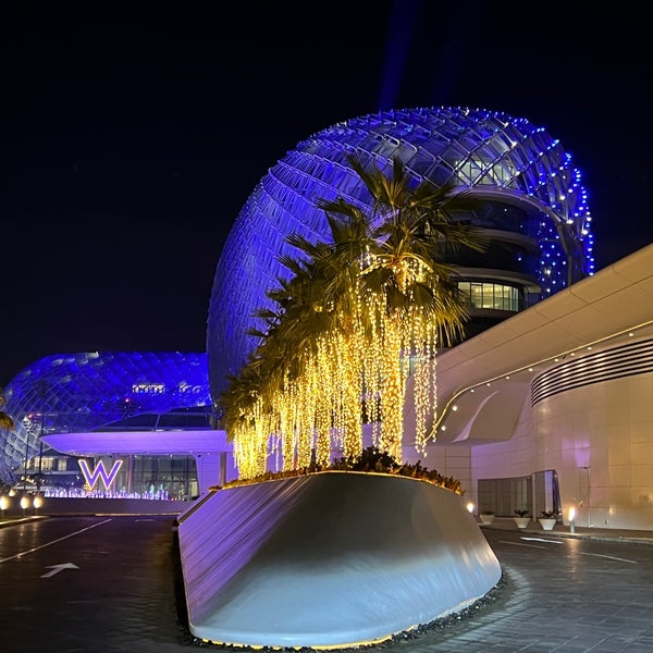 Photo taken at W Abu Dhabi - Yas Island by Feras on 12/14/2022