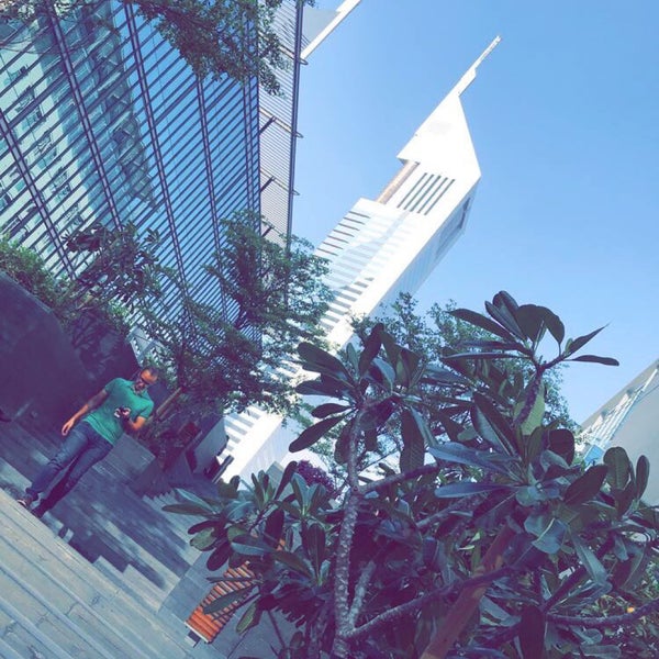 Foto scattata a Dubai International Financial Center da Feras il 4/14/2019