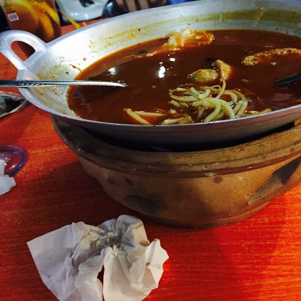 Photos At Dapur Nur Adelia Halal Restaurant Photo Taken At Dapur Nur Adelia By Zyeda D On 9 5 2016