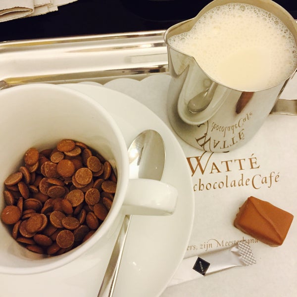Photo taken at Günther Watté chocoladeCafé by Julie D. on 11/22/2015