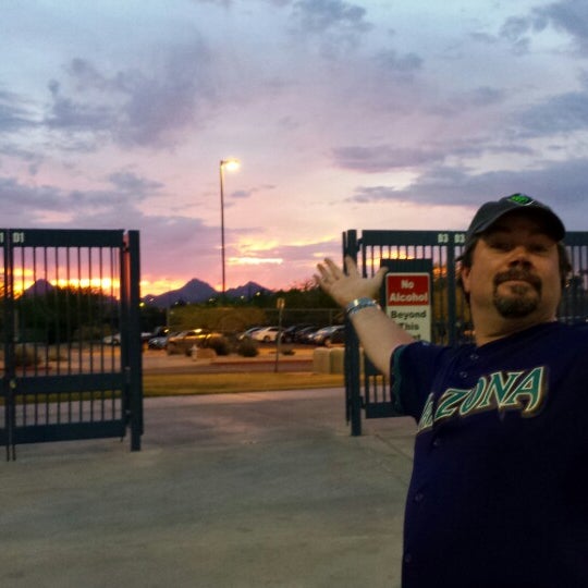 4/12/2014 tarihinde Sharon S.ziyaretçi tarafından FC Tucson'de çekilen fotoğraf