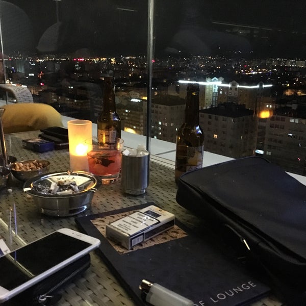 7/11/2017 tarihinde Zekeriya B.ziyaretçi tarafından Radisson Blu Hotel, Roof Restaurant'de çekilen fotoğraf