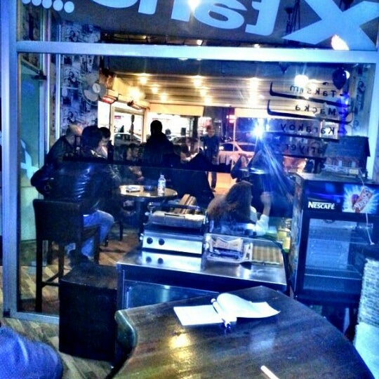 Снимок сделан в Xtanbul Cafe пользователем Erdem D. 1/18/2013