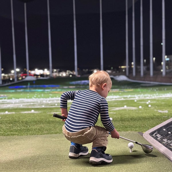 Topgolf 10601 E Easter Ave