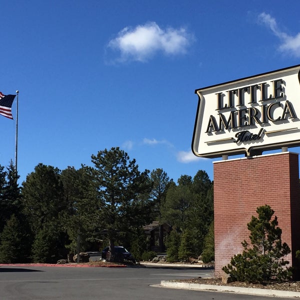Photo taken at The Little America Hotel - Flagstaff by Val on 3/26/2018