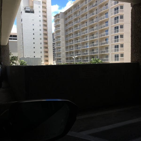 Sp Parking Royal Hawaiian Center Waikiki 19 Visitors