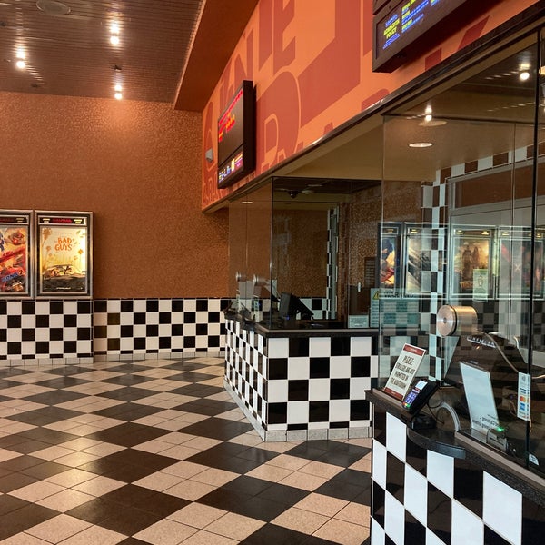 Cinemark Tracy 14 Movie Theater