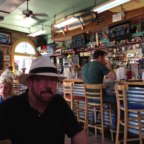 4/13/2013 tarihinde Chris B.ziyaretçi tarafından 701 Bar &amp; Restaurant'de çekilen fotoğraf