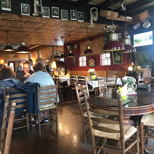 Foto tirada no(a) Restaurant Rondvaartbedrijf ‘t Zwaantje por yas’s 🎈 em 6/6/2019