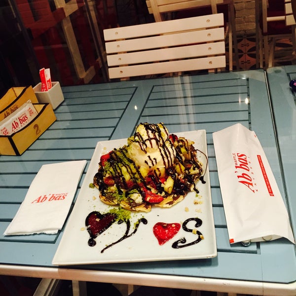 6/8/2015 tarihinde Abbas waffle K.ziyaretçi tarafından Ab&#39;bas Waffle'de çekilen fotoğraf