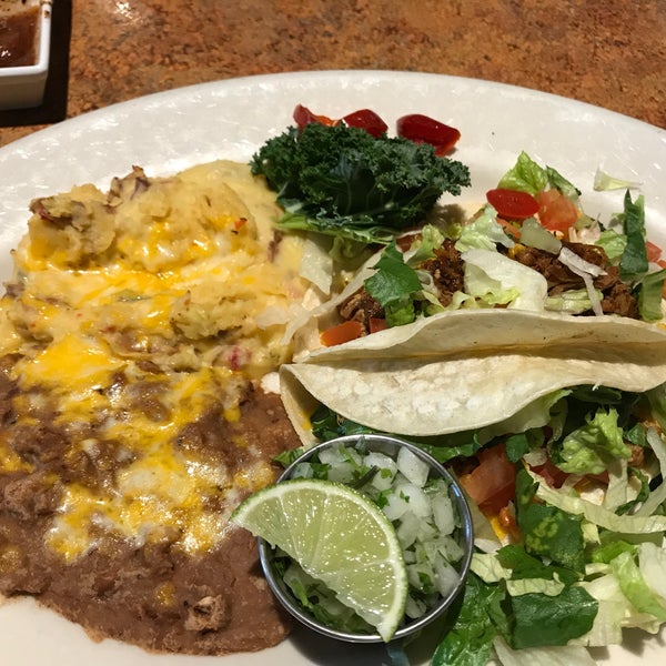Снимок сделан в Abuelo&#39;s Mexican Restaurant пользователем Gary M. 7/13/2017
